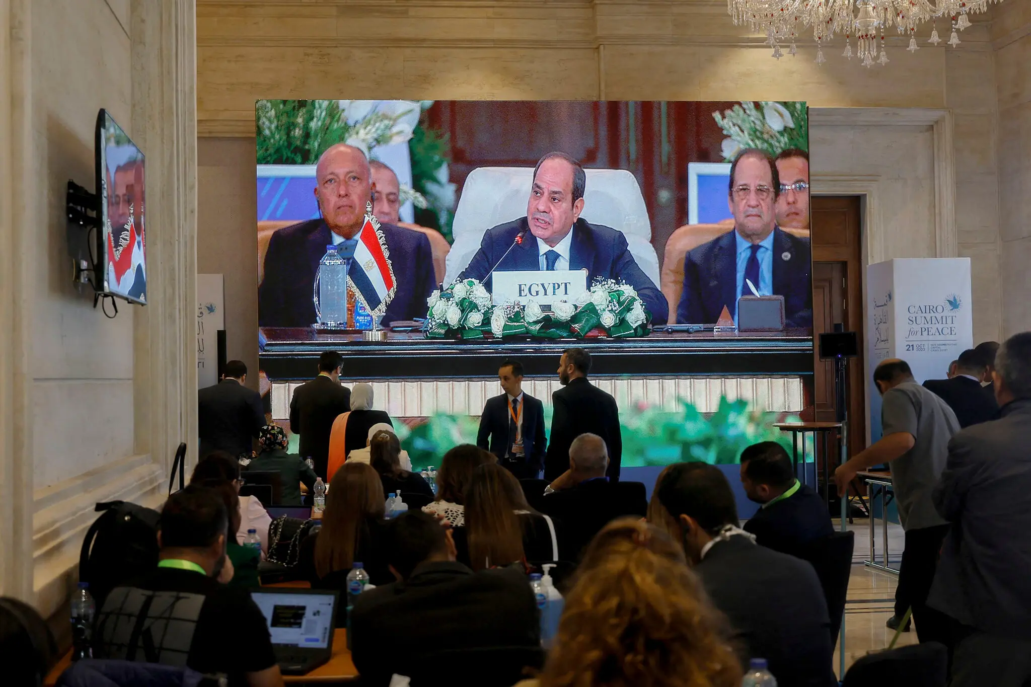Президент Єгипту Абдель Фаттах ас-Сісі відкрив саміт світових лідерів у Каїрі в суботу